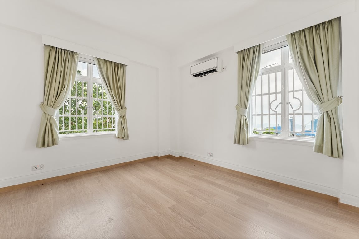 https://img.propertyraptor.com/cdn-cgi/imagedelivery/KD5bF_AFL0JDTbKLWF7z9g/ap8/ap8_001/hornet/prp/img/742d21a4b3dac9ee39004711282984ed-wtm.jpg/public