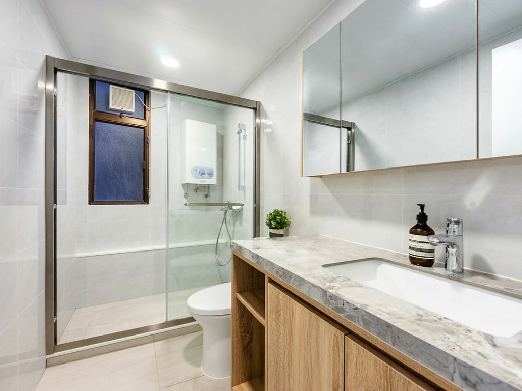 https://img.propertyraptor.com/cdn-cgi/imagedelivery/KD5bF_AFL0JDTbKLWF7z9g/ap8/ap8_001/hornet/prp/img/7450ad63c2441bb89ff1e824b06a871f.jpg/public