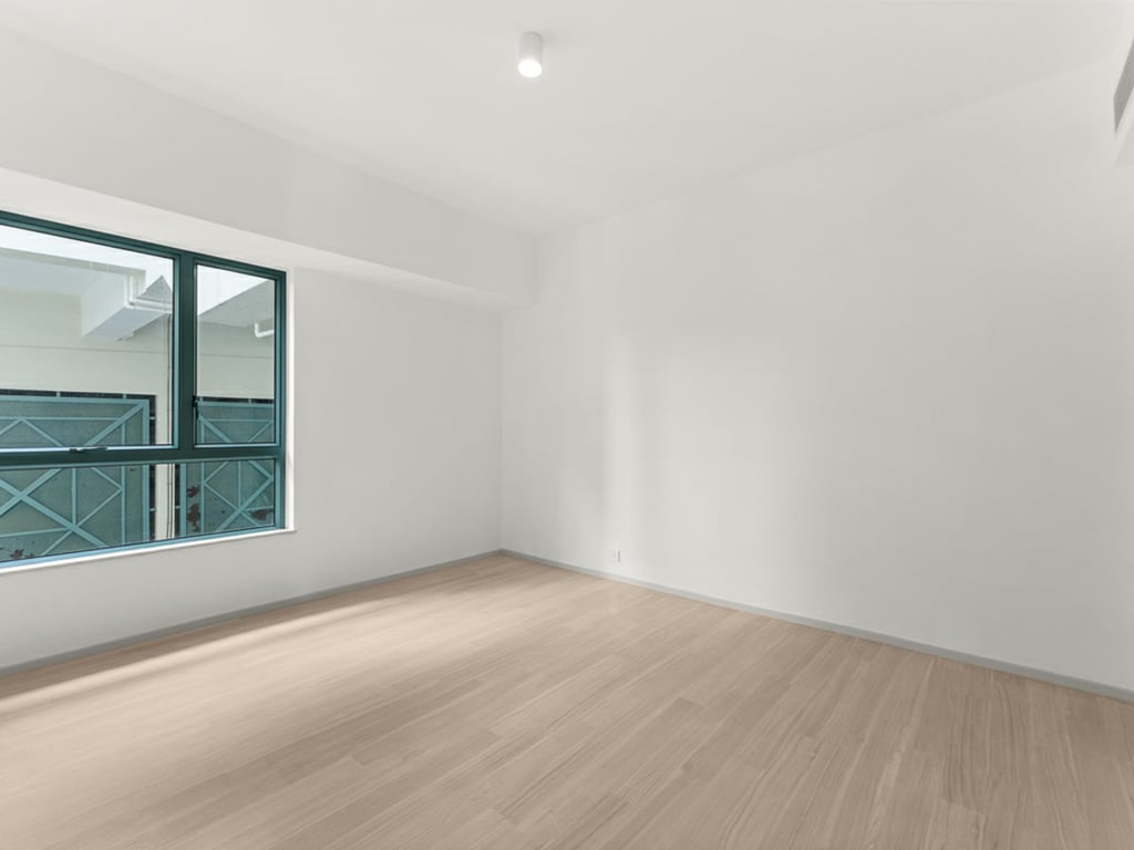 https://img.propertyraptor.com/cdn-cgi/imagedelivery/KD5bF_AFL0JDTbKLWF7z9g/ap8/ap8_001/hornet/prp/img/745c34ff99c573214b12f22085200300.jpg/public