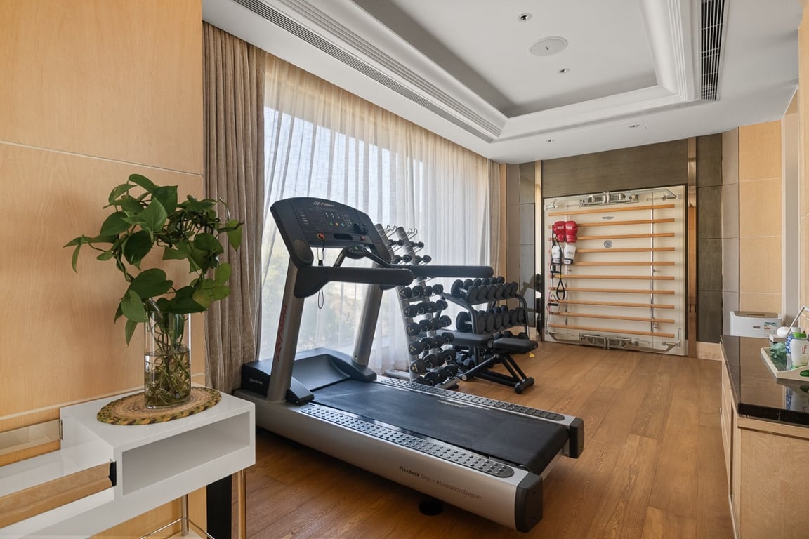 https://img.propertyraptor.com/cdn-cgi/imagedelivery/KD5bF_AFL0JDTbKLWF7z9g/ap8/ap8_001/hornet/prp/img/7495182ed2a140e0361ed757fd6c1da6-wtm.jpg/public