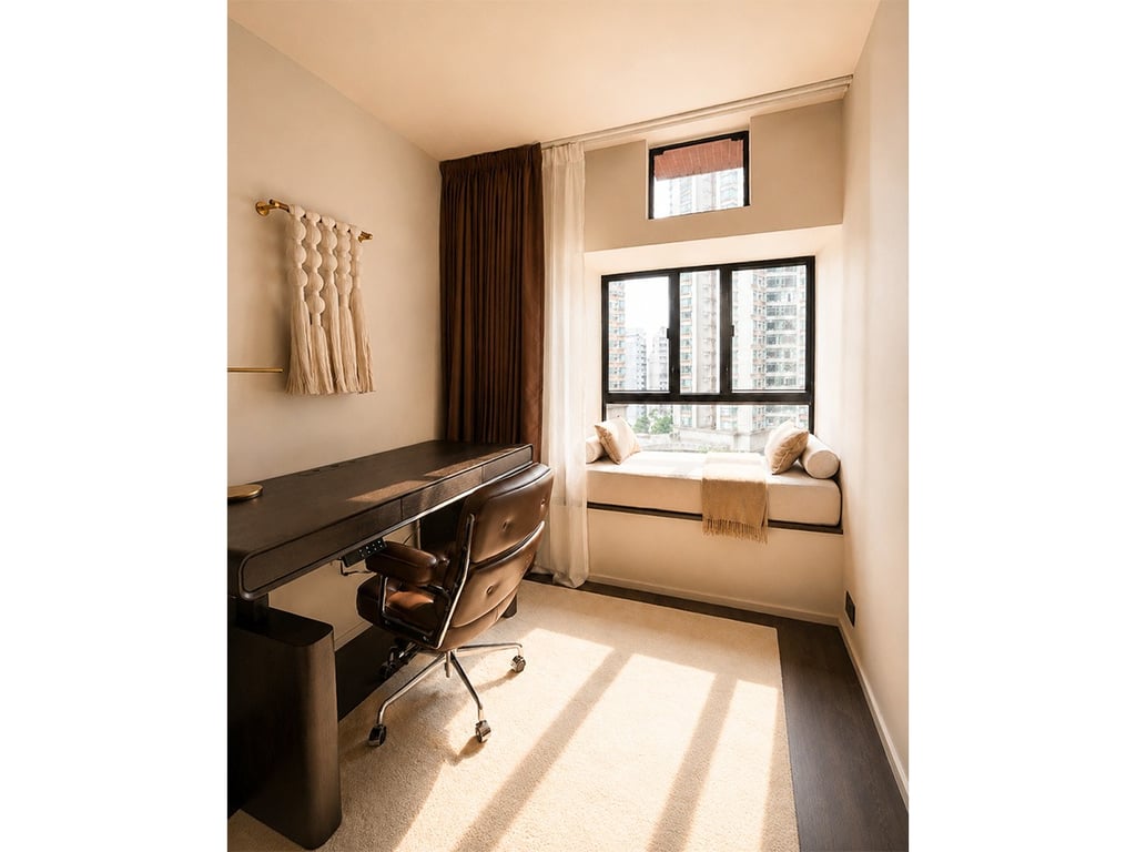 https://img.propertyraptor.com/cdn-cgi/imagedelivery/KD5bF_AFL0JDTbKLWF7z9g/ap8/ap8_001/hornet/prp/img/74c2ce4a1ce2069221fab9d0148d8a2f-wtm.jpg/public