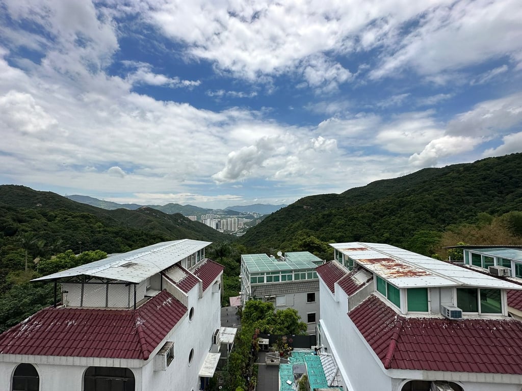 https://img.propertyraptor.com/cdn-cgi/imagedelivery/KD5bF_AFL0JDTbKLWF7z9g/ap8/ap8_001/hornet/prp/img/74e68274ca3307bb5a84d683f95b04f2-wtm.jpg/public