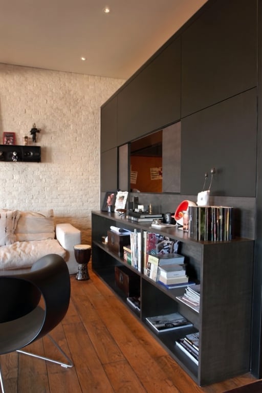 https://img.propertyraptor.com/cdn-cgi/imagedelivery/KD5bF_AFL0JDTbKLWF7z9g/ap8/ap8_001/hornet/prp/img/757274557702ae0d5f9df2539c9311d7-wtm.jpg/public