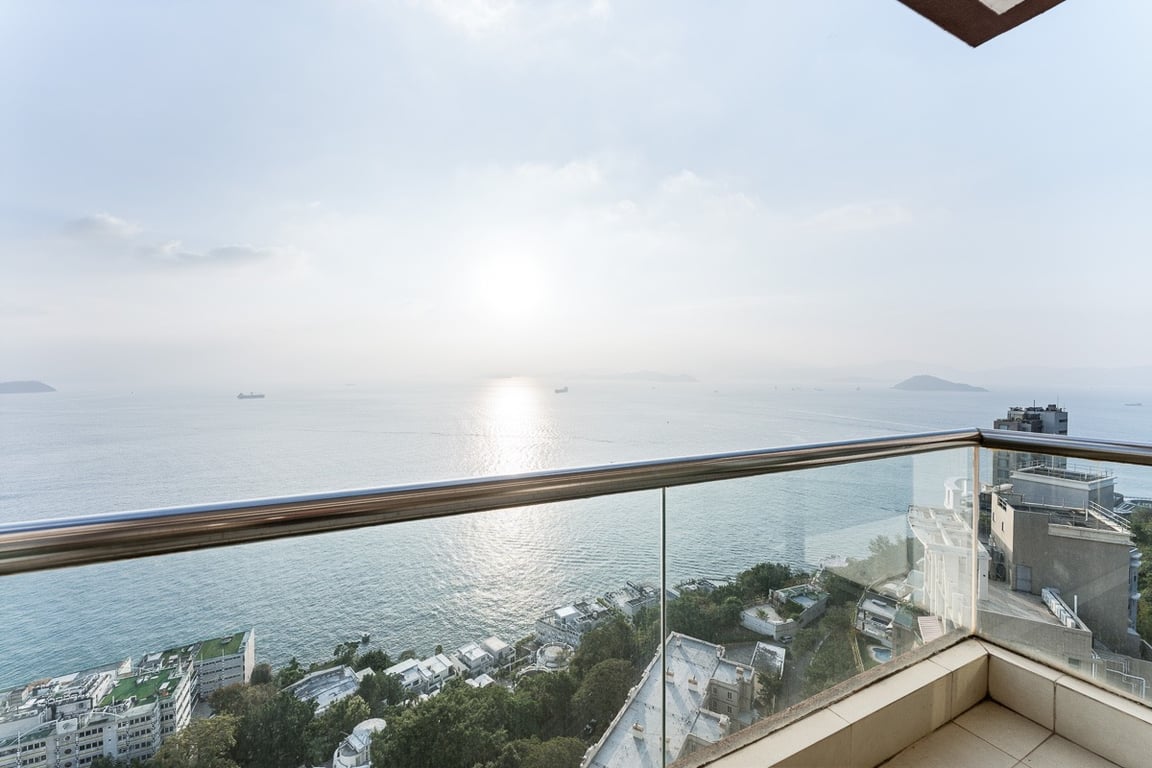 https://img.propertyraptor.com/cdn-cgi/imagedelivery/KD5bF_AFL0JDTbKLWF7z9g/ap8/ap8_001/hornet/prp/img/758b53b861e53cfd0dd1ff6ddd05cc93-wtm.jpg/public
