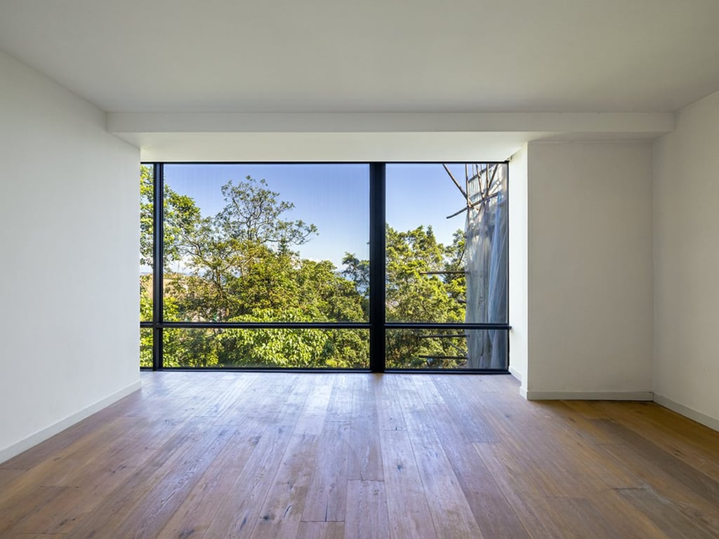 https://img.propertyraptor.com/cdn-cgi/imagedelivery/KD5bF_AFL0JDTbKLWF7z9g/ap8/ap8_001/hornet/prp/img/761be473521cf4b390900c2518bff4be-wtm.jpg/public