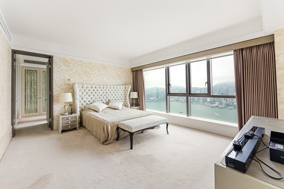 https://img.propertyraptor.com/cdn-cgi/imagedelivery/KD5bF_AFL0JDTbKLWF7z9g/ap8/ap8_001/hornet/prp/img/763a091999c2b767d73d8110ed78939e-wtm.jpg/public