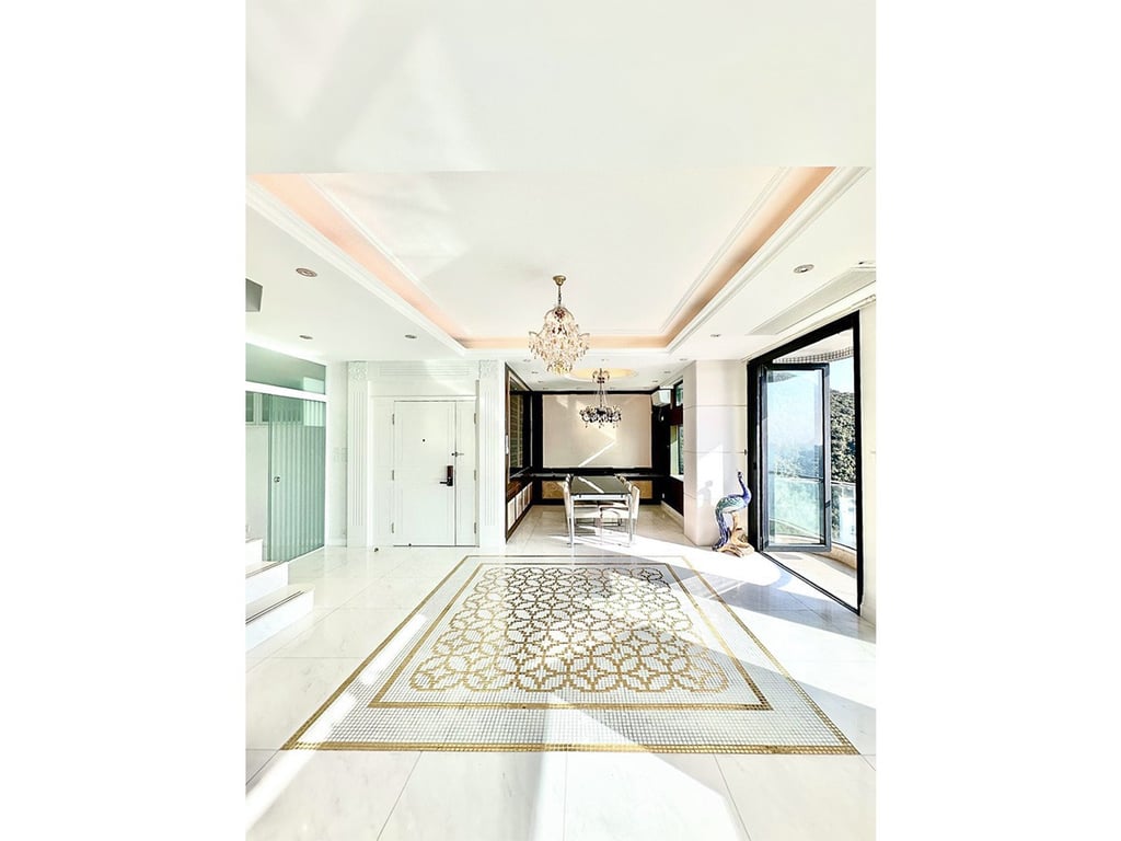 37 Repulse Bay Road