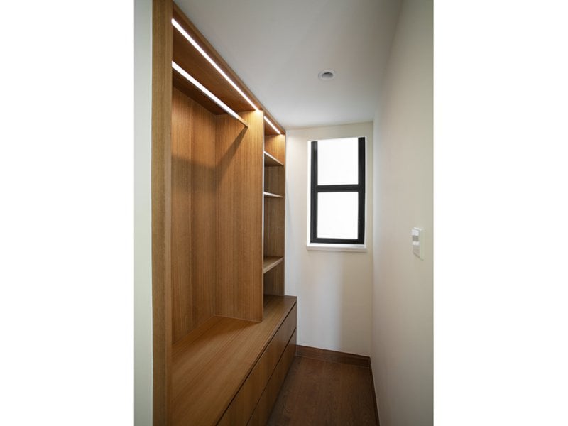 https://img.propertyraptor.com/cdn-cgi/imagedelivery/KD5bF_AFL0JDTbKLWF7z9g/ap8/ap8_001/hornet/prp/img/764f16b30286892c710a35355b8de7bb.jpg/public