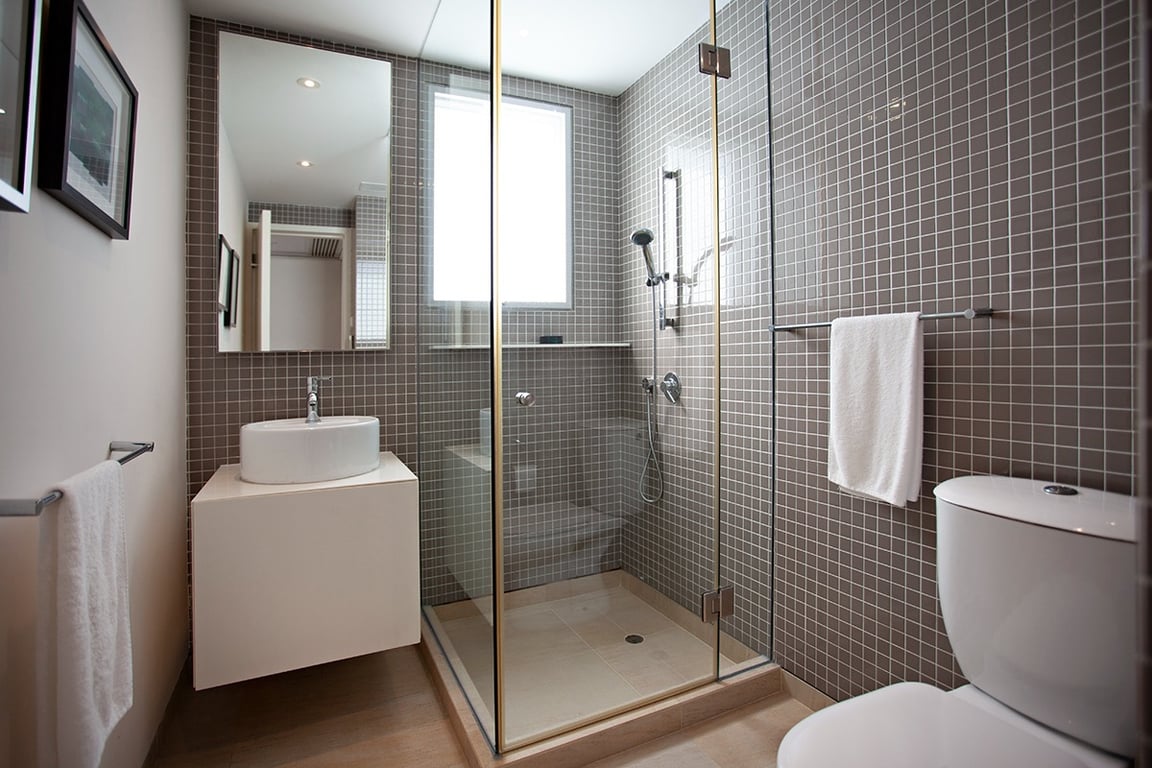 https://img.propertyraptor.com/cdn-cgi/imagedelivery/KD5bF_AFL0JDTbKLWF7z9g/ap8/ap8_001/hornet/prp/img/76d09c767d175c92b01f4af652754505-wtm.jpg/public