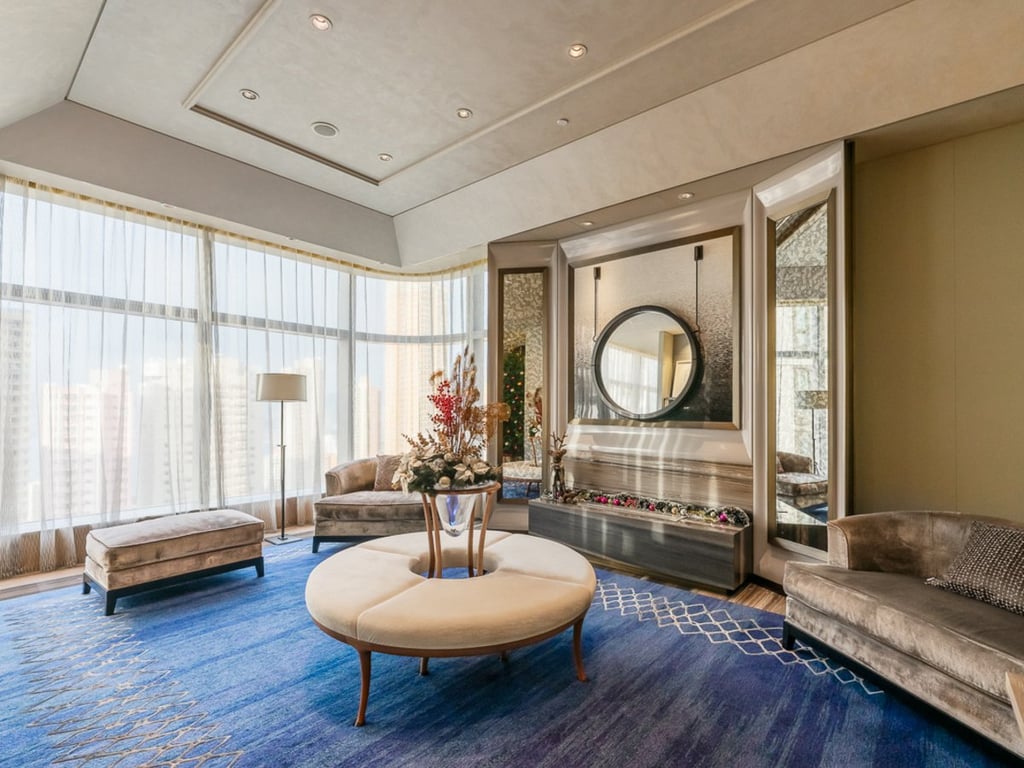 https://img.propertyraptor.com/cdn-cgi/imagedelivery/KD5bF_AFL0JDTbKLWF7z9g/ap8/ap8_001/hornet/prp/img/773083adfbce7c2bf9fa173a489b8a46.jpg/public