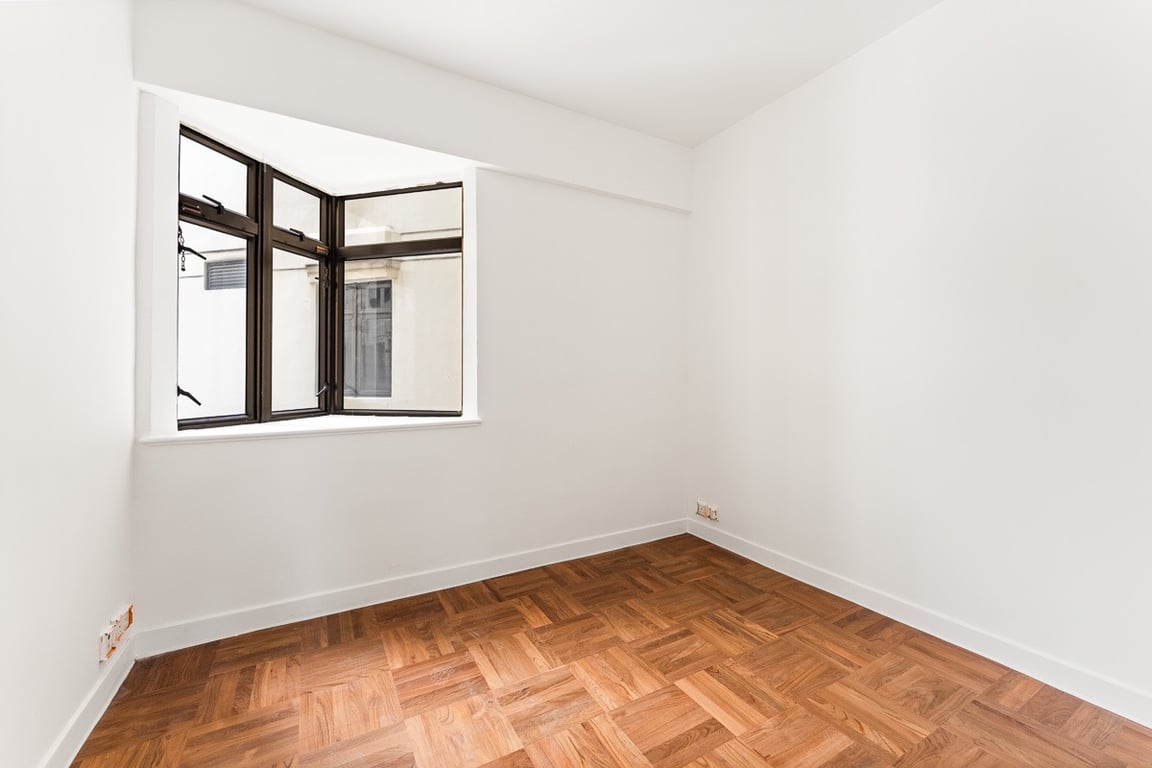 https://img.propertyraptor.com/cdn-cgi/imagedelivery/KD5bF_AFL0JDTbKLWF7z9g/ap8/ap8_001/hornet/prp/img/785e357bd88d07a2ce31e94d2dc3a323-wtm.jpg/public