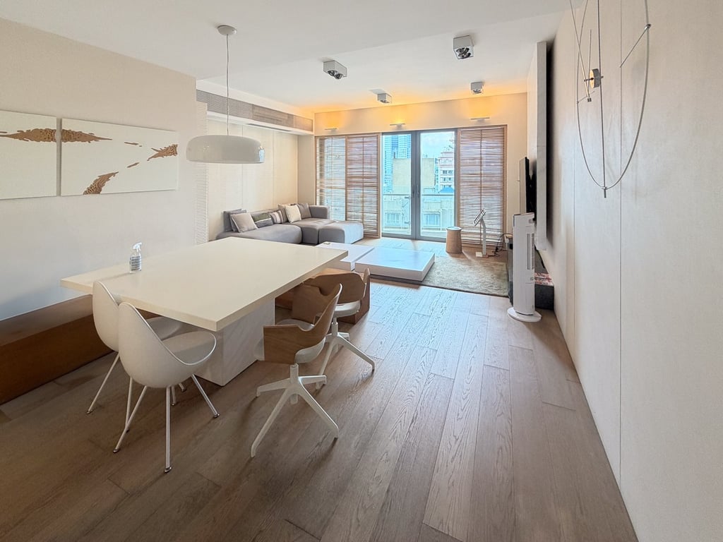 https://img.propertyraptor.com/cdn-cgi/imagedelivery/KD5bF_AFL0JDTbKLWF7z9g/ap8/ap8_001/hornet/prp/img/787b308f6e0fd05f12e26b5a1b9beeef-wtm.jpg/public