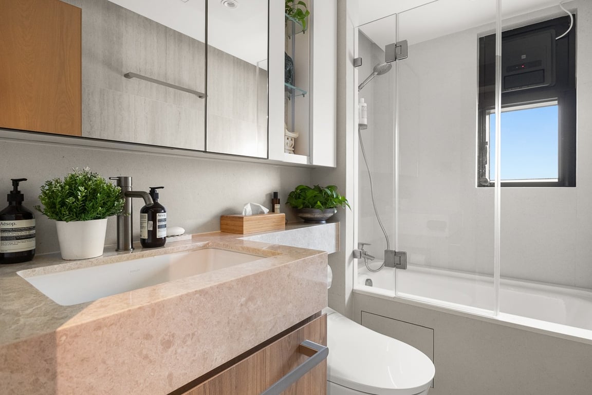https://img.propertyraptor.com/cdn-cgi/imagedelivery/KD5bF_AFL0JDTbKLWF7z9g/ap8/ap8_001/hornet/prp/img/78a7268ea5360969abd3c07457292a70-wtm.jpg/public