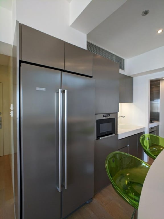 https://img.propertyraptor.com/cdn-cgi/imagedelivery/KD5bF_AFL0JDTbKLWF7z9g/ap8/ap8_001/hornet/prp/img/78b2fe2536a77da02af86624a3206062.jpg/public
