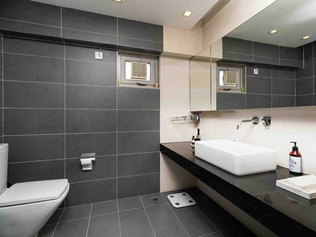 https://img.propertyraptor.com/cdn-cgi/imagedelivery/KD5bF_AFL0JDTbKLWF7z9g/ap8/ap8_001/hornet/prp/img/78e8d405ed5e6ba54cd5dec57da377b5-wtm.jpg/public