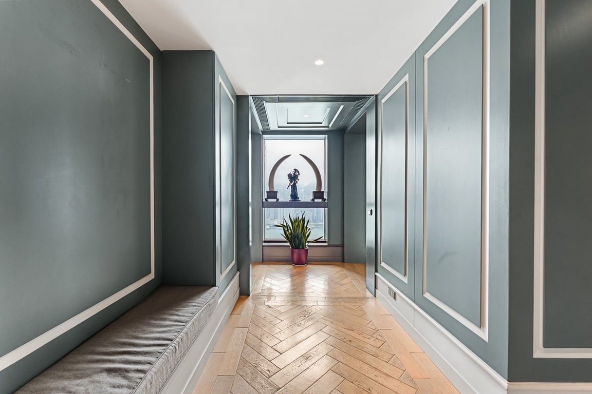 https://img.propertyraptor.com/cdn-cgi/imagedelivery/KD5bF_AFL0JDTbKLWF7z9g/ap8/ap8_001/hornet/prp/img/790359c74eb69080c0715f34d10246d7-wtm.jpg/public