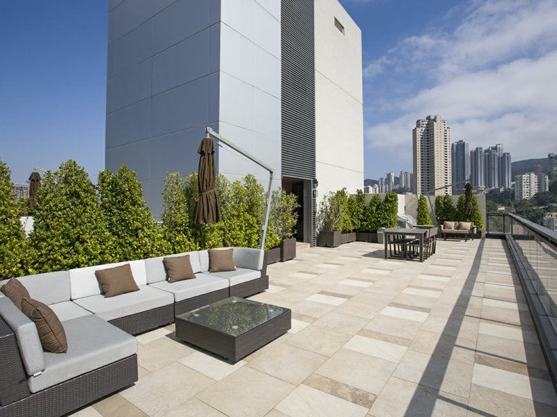 https://img.propertyraptor.com/cdn-cgi/imagedelivery/KD5bF_AFL0JDTbKLWF7z9g/ap8/ap8_001/hornet/prp/img/796262ae049743b78af5cf74269f3049.jpg/public