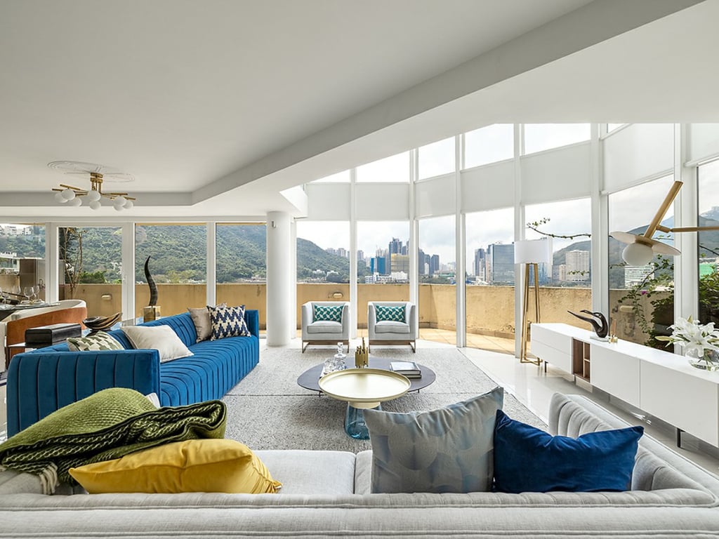 https://img.propertyraptor.com/cdn-cgi/imagedelivery/KD5bF_AFL0JDTbKLWF7z9g/ap8/ap8_001/hornet/prp/img/79c1f25c157d9ec6cdc9f78baf7add2c.jpg/public