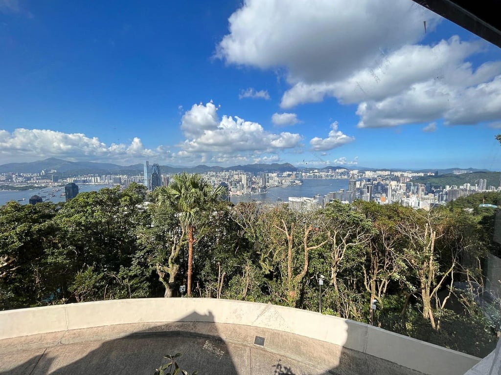 https://img.propertyraptor.com/cdn-cgi/imagedelivery/KD5bF_AFL0JDTbKLWF7z9g/ap8/ap8_001/hornet/prp/img/7a81874d448e40ae1725e2ffadb02e97-wtm.jpg/public