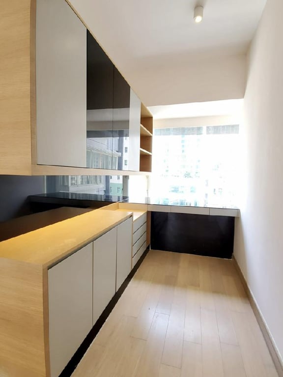 https://img.propertyraptor.com/cdn-cgi/imagedelivery/KD5bF_AFL0JDTbKLWF7z9g/ap8/ap8_001/hornet/prp/img/7ab6210809c905e4172adec04965c9a5.jpg/public