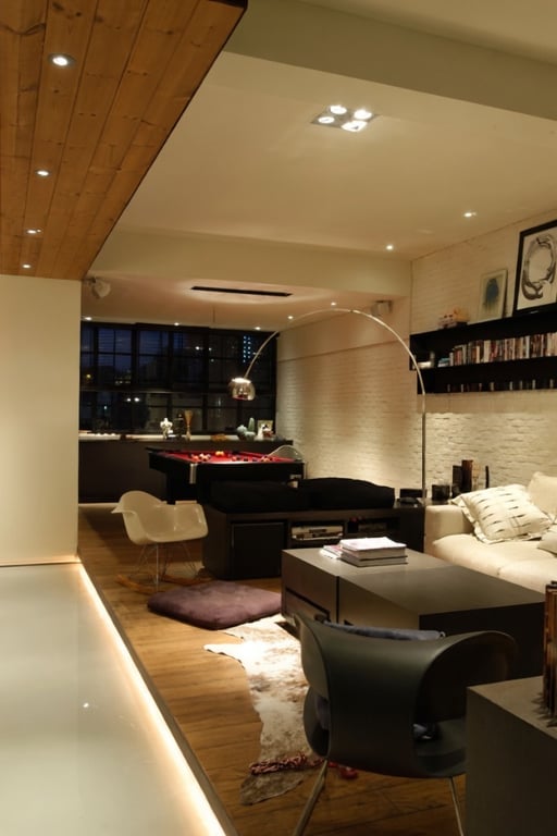 https://img.propertyraptor.com/cdn-cgi/imagedelivery/KD5bF_AFL0JDTbKLWF7z9g/ap8/ap8_001/hornet/prp/img/7ad92829be2e37366fe1c8e4882881e9-wtm.jpg/public