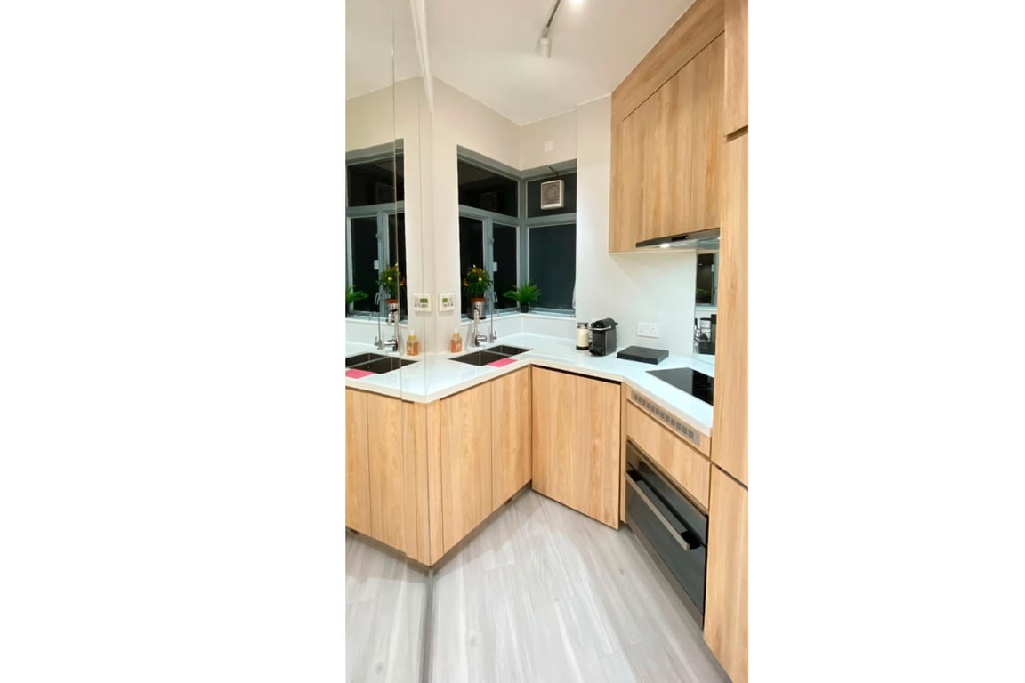 https://img.propertyraptor.com/cdn-cgi/imagedelivery/KD5bF_AFL0JDTbKLWF7z9g/ap8/ap8_001/hornet/prp/img/7b555c9316e3f435b924198b701ac8e0-wtm.jpg/public