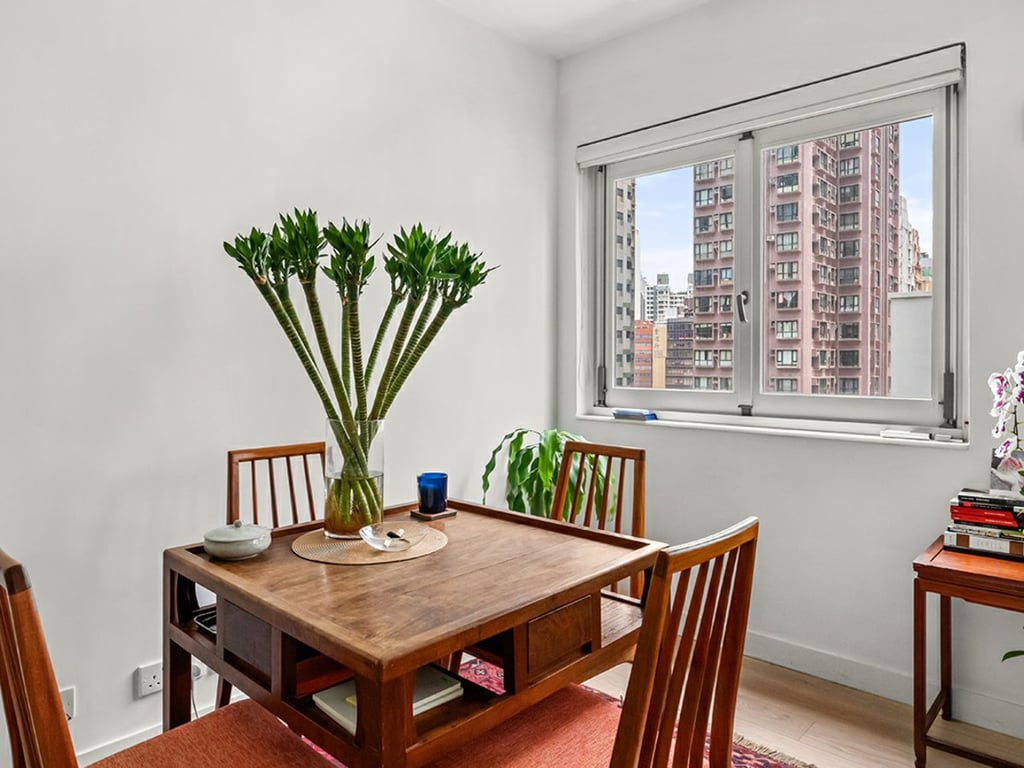 1 U Lam terrace