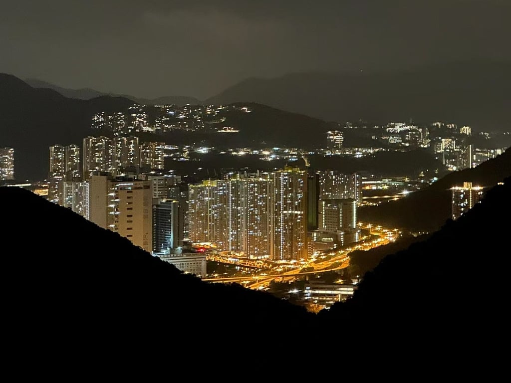 https://img.propertyraptor.com/cdn-cgi/imagedelivery/KD5bF_AFL0JDTbKLWF7z9g/ap8/ap8_001/hornet/prp/img/7c64348b82b996c0ff390fecf8176d6e-wtm.jpg/public