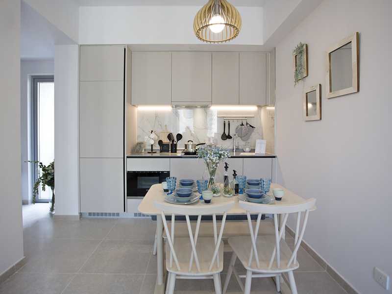 https://img.propertyraptor.com/cdn-cgi/imagedelivery/KD5bF_AFL0JDTbKLWF7z9g/ap8/ap8_001/hornet/prp/img/7cb78d92bdd982a14d7b7148e62c5c24.jpg/public