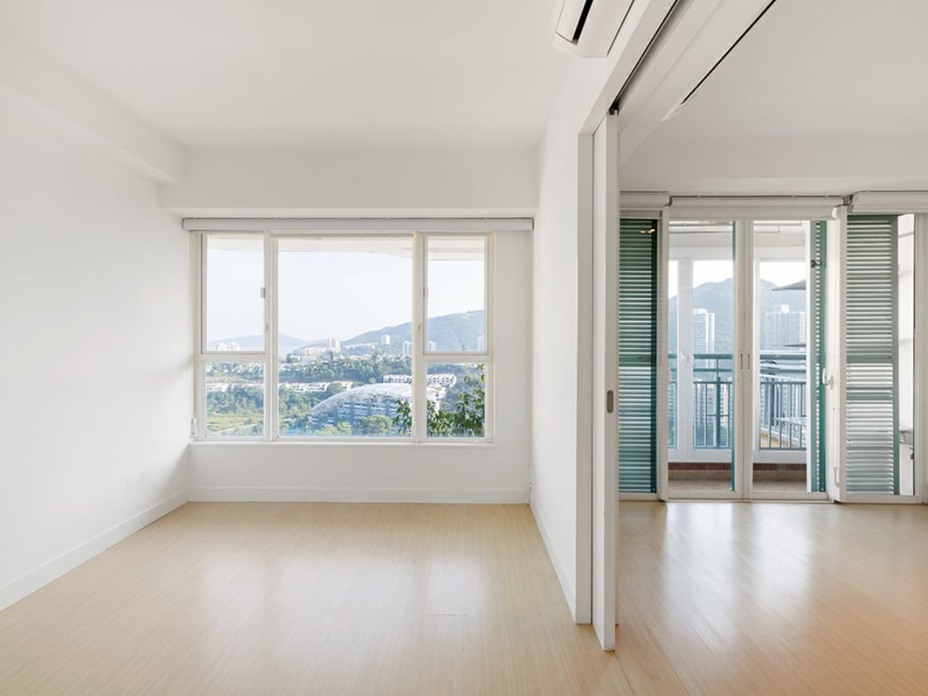https://img.propertyraptor.com/cdn-cgi/imagedelivery/KD5bF_AFL0JDTbKLWF7z9g/ap8/ap8_001/hornet/prp/img/7cd4bd1cf66c69d669cf23801f4e46f4.jpg/public
