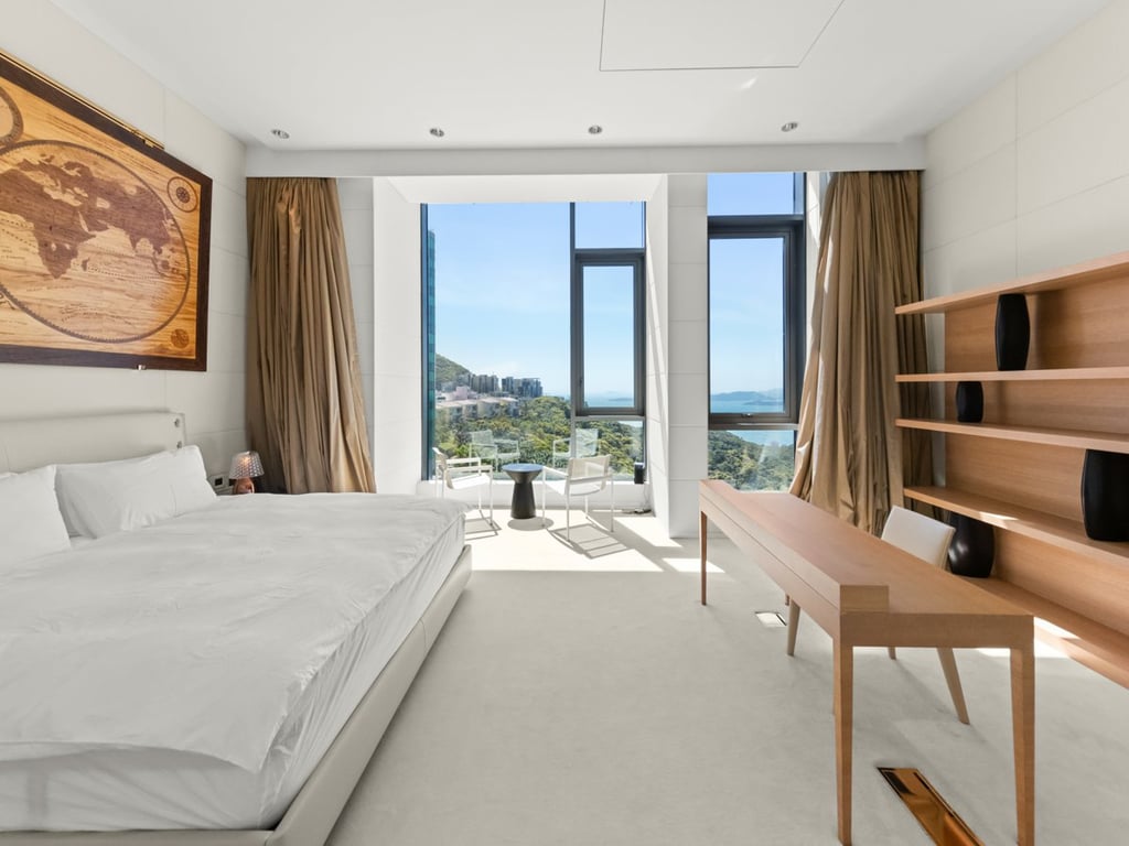 https://img.propertyraptor.com/cdn-cgi/imagedelivery/KD5bF_AFL0JDTbKLWF7z9g/ap8/ap8_001/hornet/prp/img/7d9d1f3ff53f83b1897a807051f0ac96.jpg/public