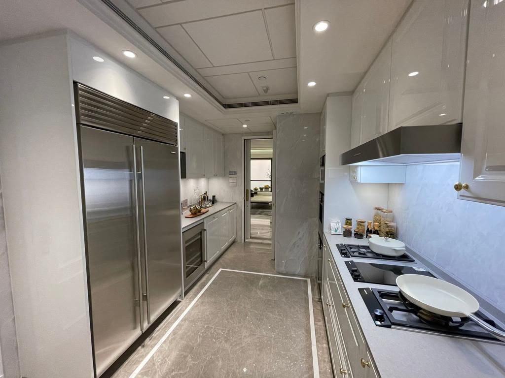 https://img.propertyraptor.com/cdn-cgi/imagedelivery/KD5bF_AFL0JDTbKLWF7z9g/ap8/ap8_001/hornet/prp/img/7da1c5730fc5805cc87b13df0d5215d1-wtm.jpg/public