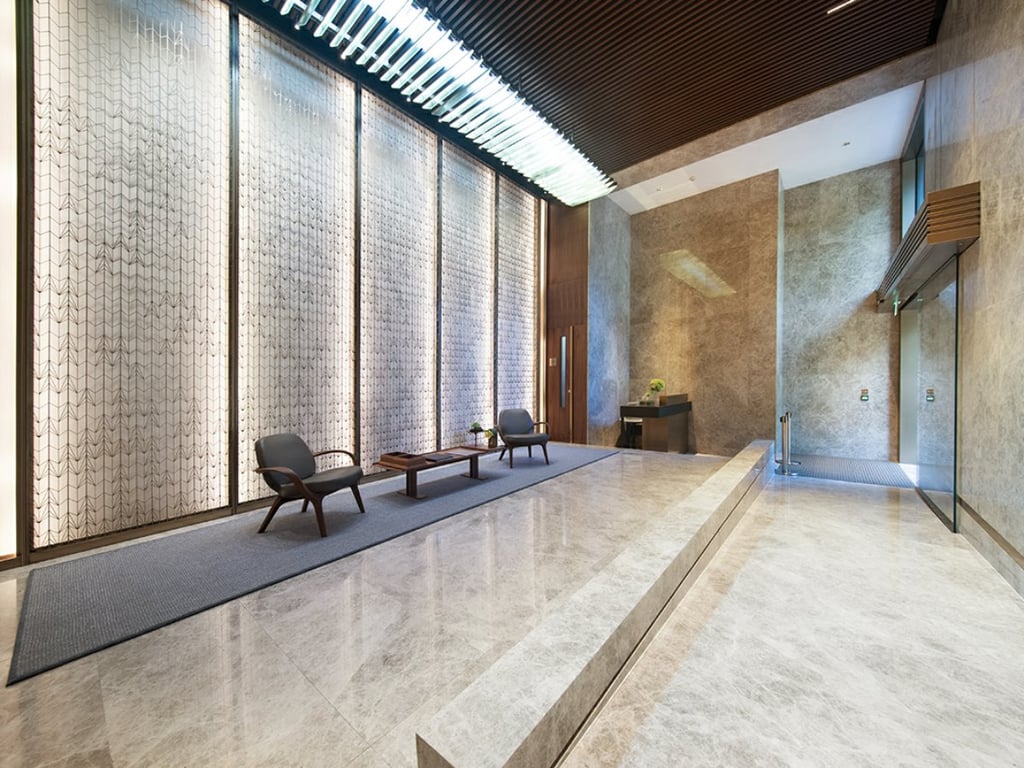 https://img.propertyraptor.com/cdn-cgi/imagedelivery/KD5bF_AFL0JDTbKLWF7z9g/ap8/ap8_001/hornet/prp/img/7db0ec1bfe16f40fd7df868855ab2a31.jpg/public