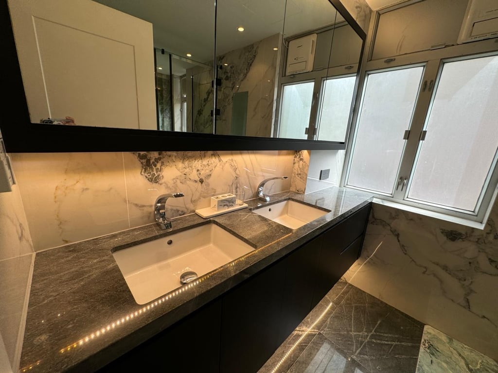 https://img.propertyraptor.com/cdn-cgi/imagedelivery/KD5bF_AFL0JDTbKLWF7z9g/ap8/ap8_001/hornet/prp/img/7e4670a535889e6cbe80e6a363374e2f-wtm.jpg/public