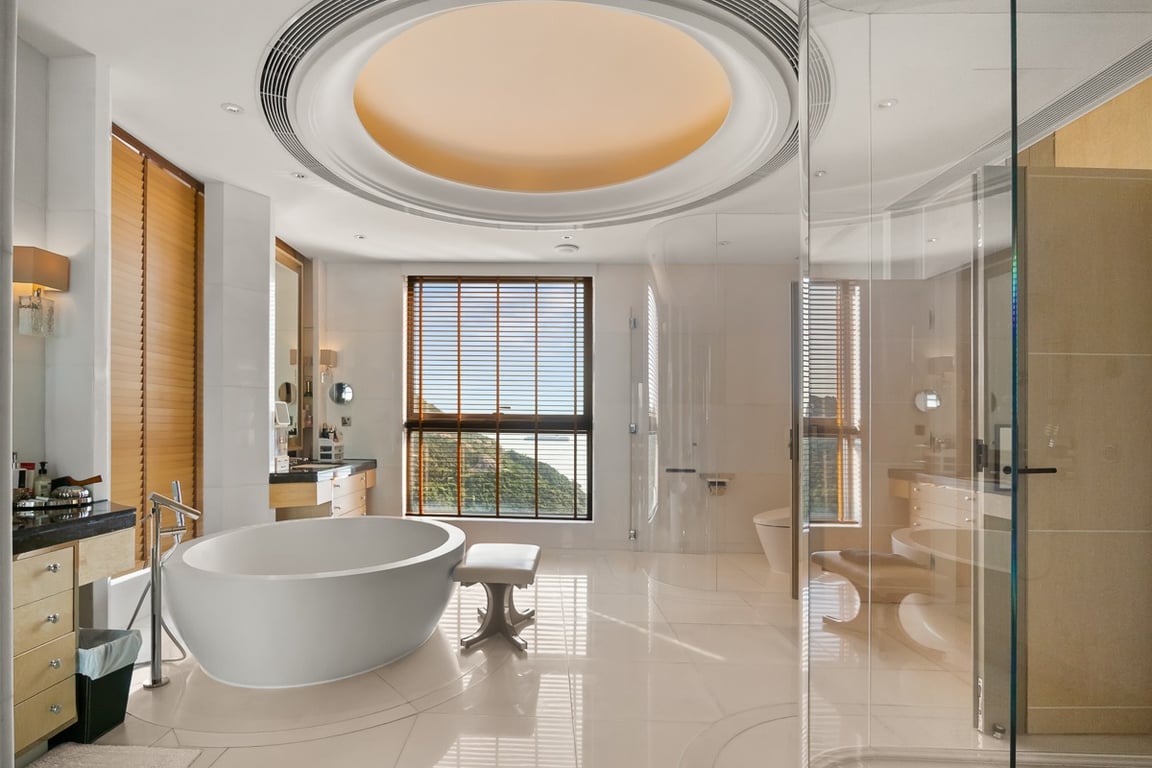 https://img.propertyraptor.com/cdn-cgi/imagedelivery/KD5bF_AFL0JDTbKLWF7z9g/ap8/ap8_001/hornet/prp/img/7f3eb6ceb23dc4215a836884a2e7656b-wtm.jpg/public