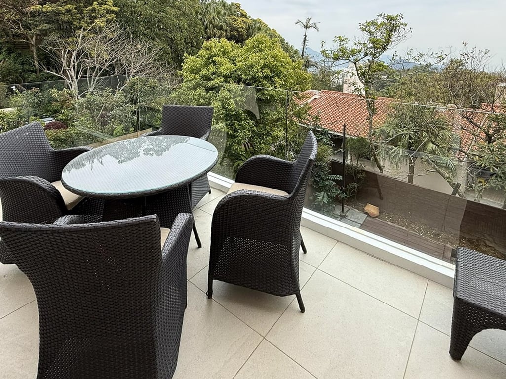 https://img.propertyraptor.com/cdn-cgi/imagedelivery/KD5bF_AFL0JDTbKLWF7z9g/ap8/ap8_001/hornet/prp/img/7f8235b1c99e8ef4ef2507f04f9f7d04-wtm.jpg/public