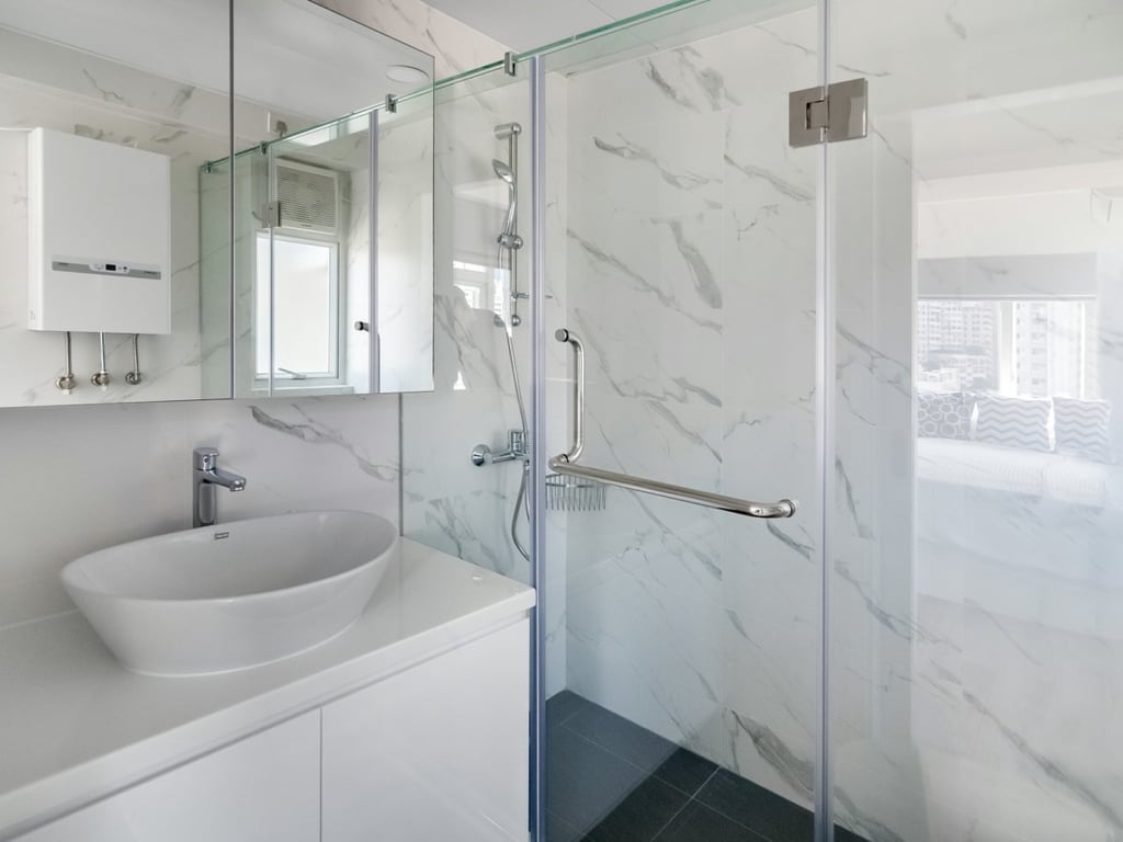https://img.propertyraptor.com/cdn-cgi/imagedelivery/KD5bF_AFL0JDTbKLWF7z9g/ap8/ap8_001/hornet/prp/img/80007262eff5f1d8b32d04c0f1d4adf6.jpg/public