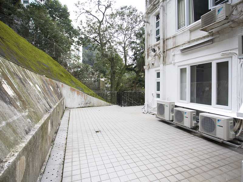 Barker Villa