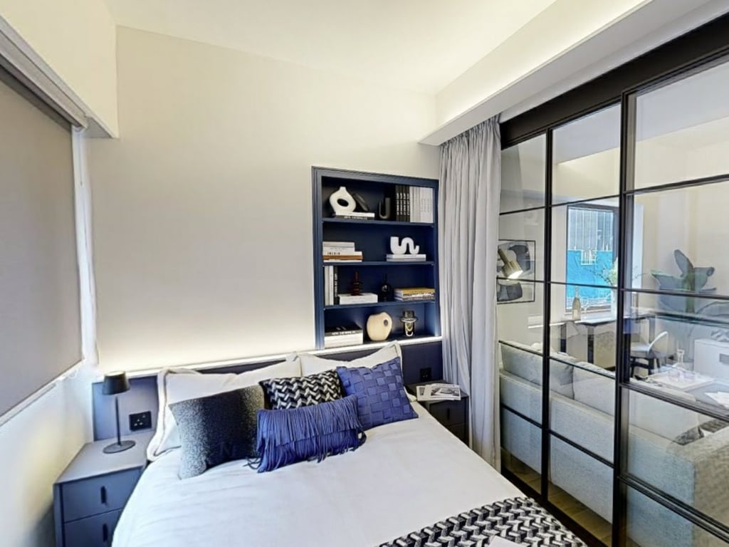 https://img.propertyraptor.com/cdn-cgi/imagedelivery/KD5bF_AFL0JDTbKLWF7z9g/ap8/ap8_001/hornet/prp/img/803ebc145e192cd3e55dbe5b961092e1.jpg/public