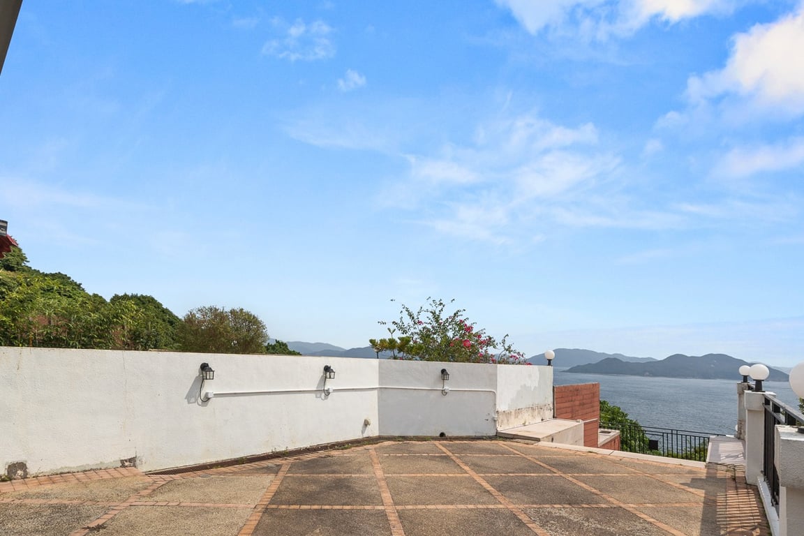 Silver Fountain Terrace