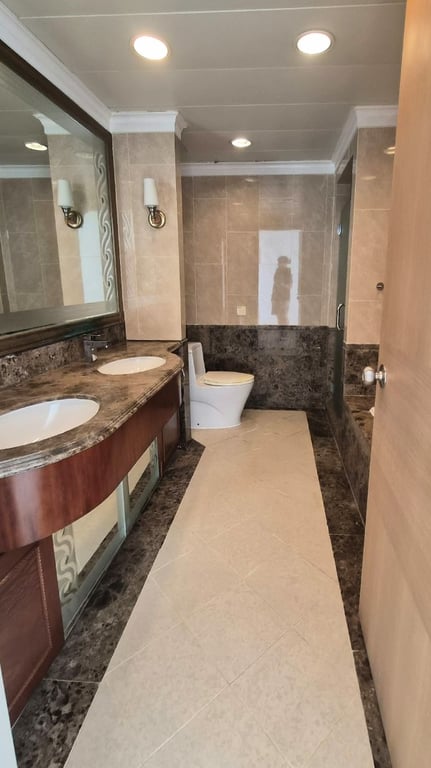 https://img.propertyraptor.com/cdn-cgi/imagedelivery/KD5bF_AFL0JDTbKLWF7z9g/ap8/ap8_001/hornet/prp/img/80840be2b33c840f7ba35012e8bb9a20-wtm.jpg/public