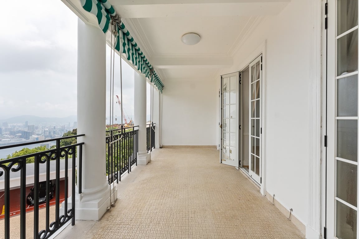 https://img.propertyraptor.com/cdn-cgi/imagedelivery/KD5bF_AFL0JDTbKLWF7z9g/ap8/ap8_001/hornet/prp/img/80a3b317f4dfbc1390b040c36d46604d-wtm.jpg/public