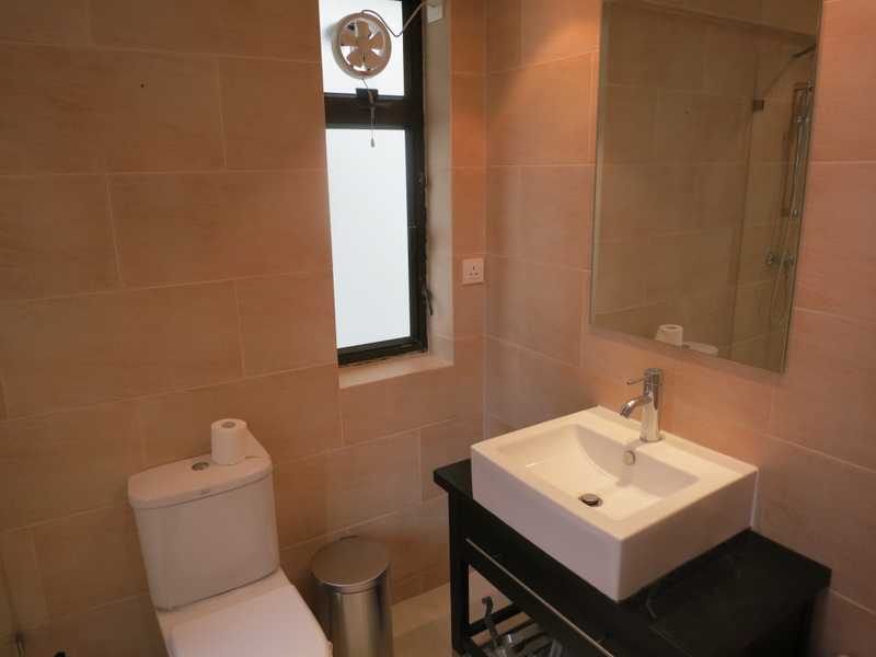 https://img.propertyraptor.com/cdn-cgi/imagedelivery/KD5bF_AFL0JDTbKLWF7z9g/ap8/ap8_001/hornet/prp/img/80b89f09a134d5824900808cf96937f1.jpg/public