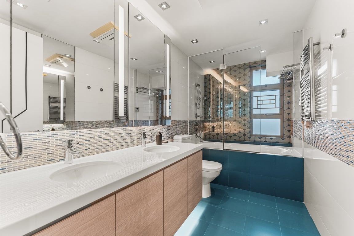 https://img.propertyraptor.com/cdn-cgi/imagedelivery/KD5bF_AFL0JDTbKLWF7z9g/ap8/ap8_001/hornet/prp/img/8116b35cb45bb87c034fe3a6c5a422dc-wtm.jpg/public