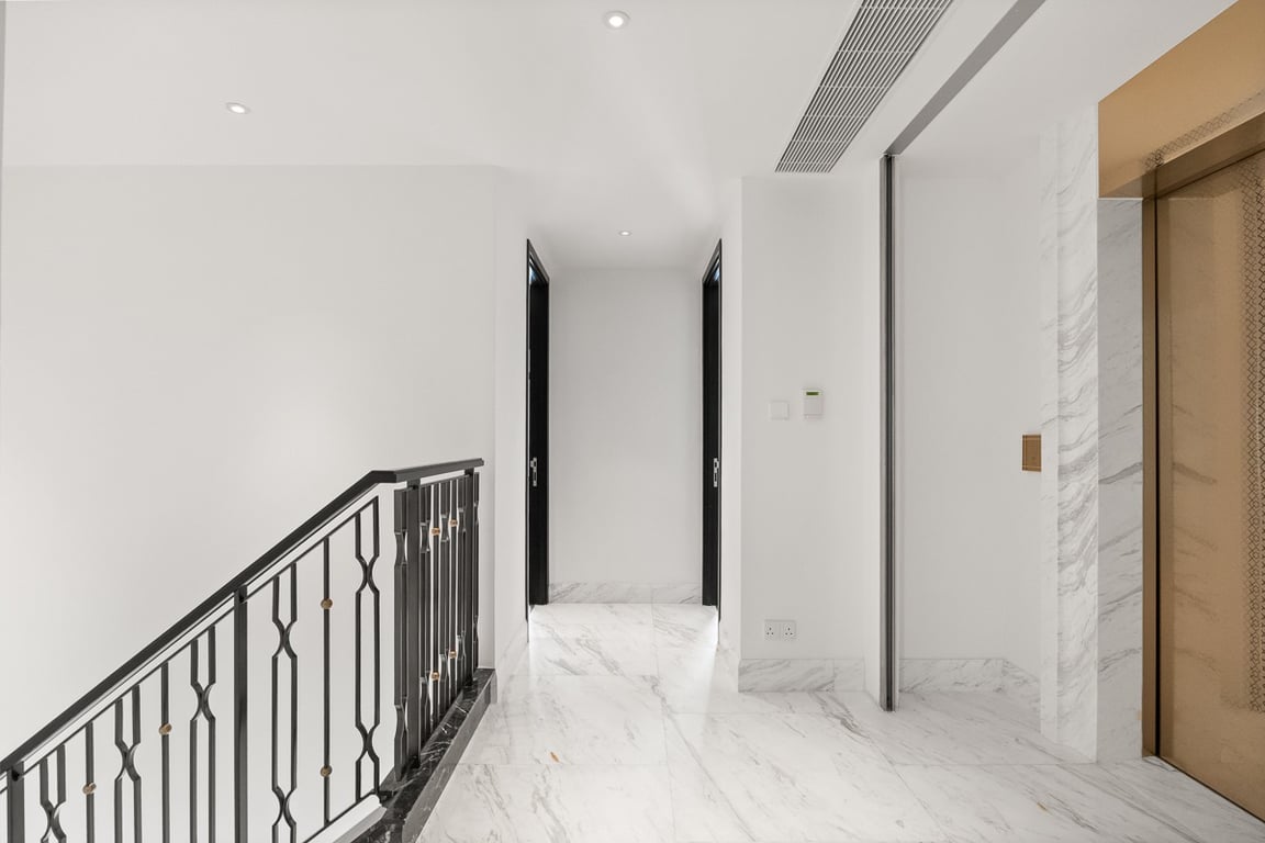 https://img.propertyraptor.com/cdn-cgi/imagedelivery/KD5bF_AFL0JDTbKLWF7z9g/ap8/ap8_001/hornet/prp/img/81e99c4f3263abaedbd08a631ec8ace7-wtm.jpg/public