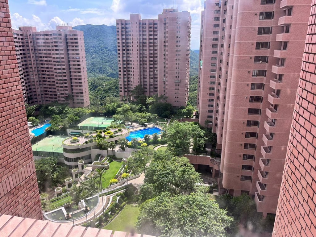 Hong Kong Parkview Twr 15