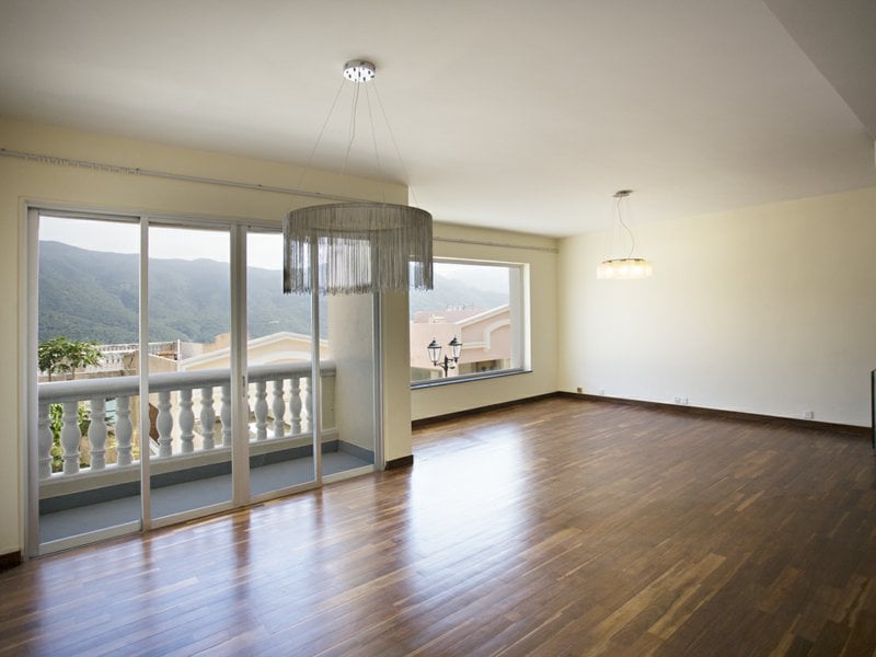 Redhill Peninsula - Palm Drive