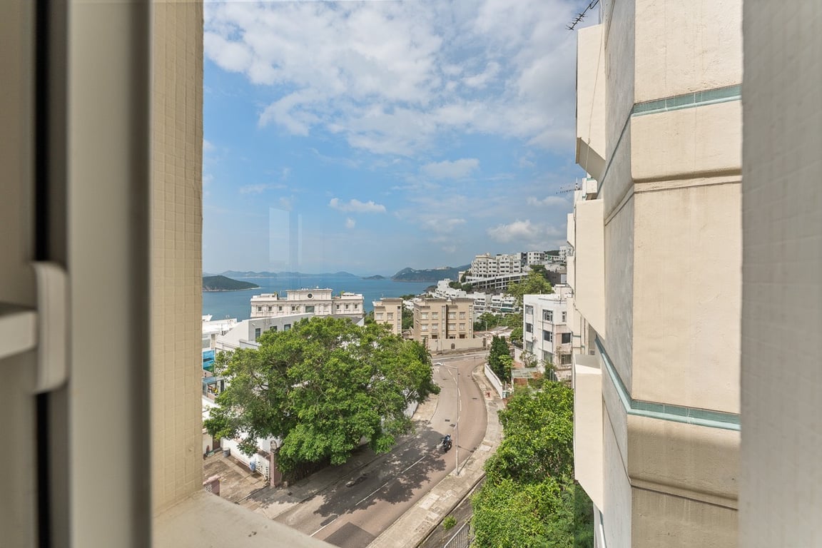 https://img.propertyraptor.com/cdn-cgi/imagedelivery/KD5bF_AFL0JDTbKLWF7z9g/ap8/ap8_001/hornet/prp/img/828d4850c47b40f88c757f5e94ef67c5-wtm.jpg/public