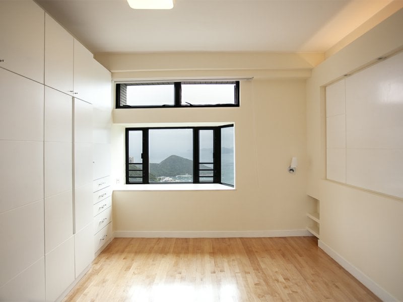 https://img.propertyraptor.com/cdn-cgi/imagedelivery/KD5bF_AFL0JDTbKLWF7z9g/ap8/ap8_001/hornet/prp/img/82b912520a584a64109495e188b205c0.jpg/public