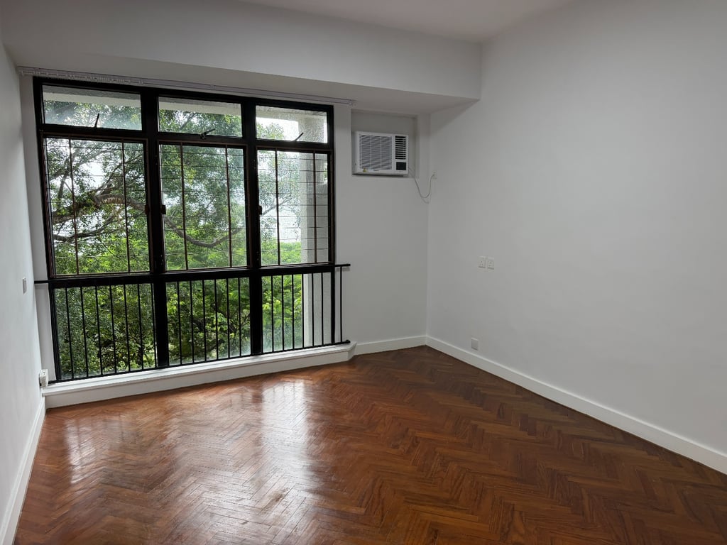 https://img.propertyraptor.com/cdn-cgi/imagedelivery/KD5bF_AFL0JDTbKLWF7z9g/ap8/ap8_001/hornet/prp/img/82d72e40d29b00971e70850eb24b20e8-wtm.jpg/public
